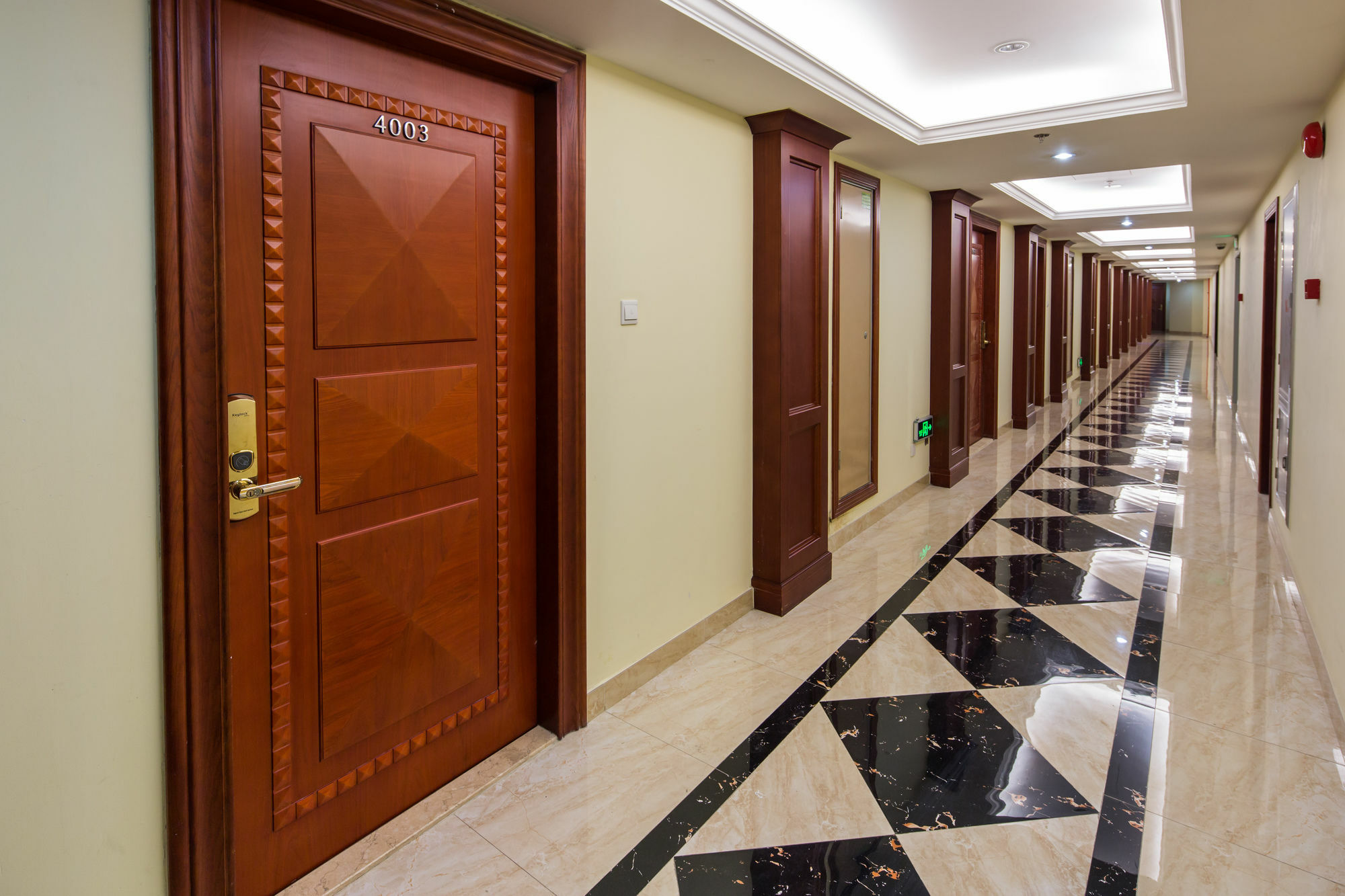 Waifiden Grand Easter International Apartment Cantão Exterior foto